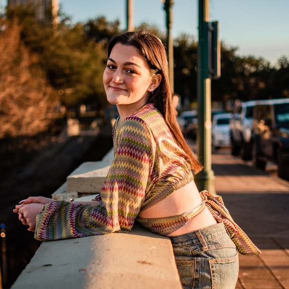 Meet your Posher, Olivia - Picture 1 of 1